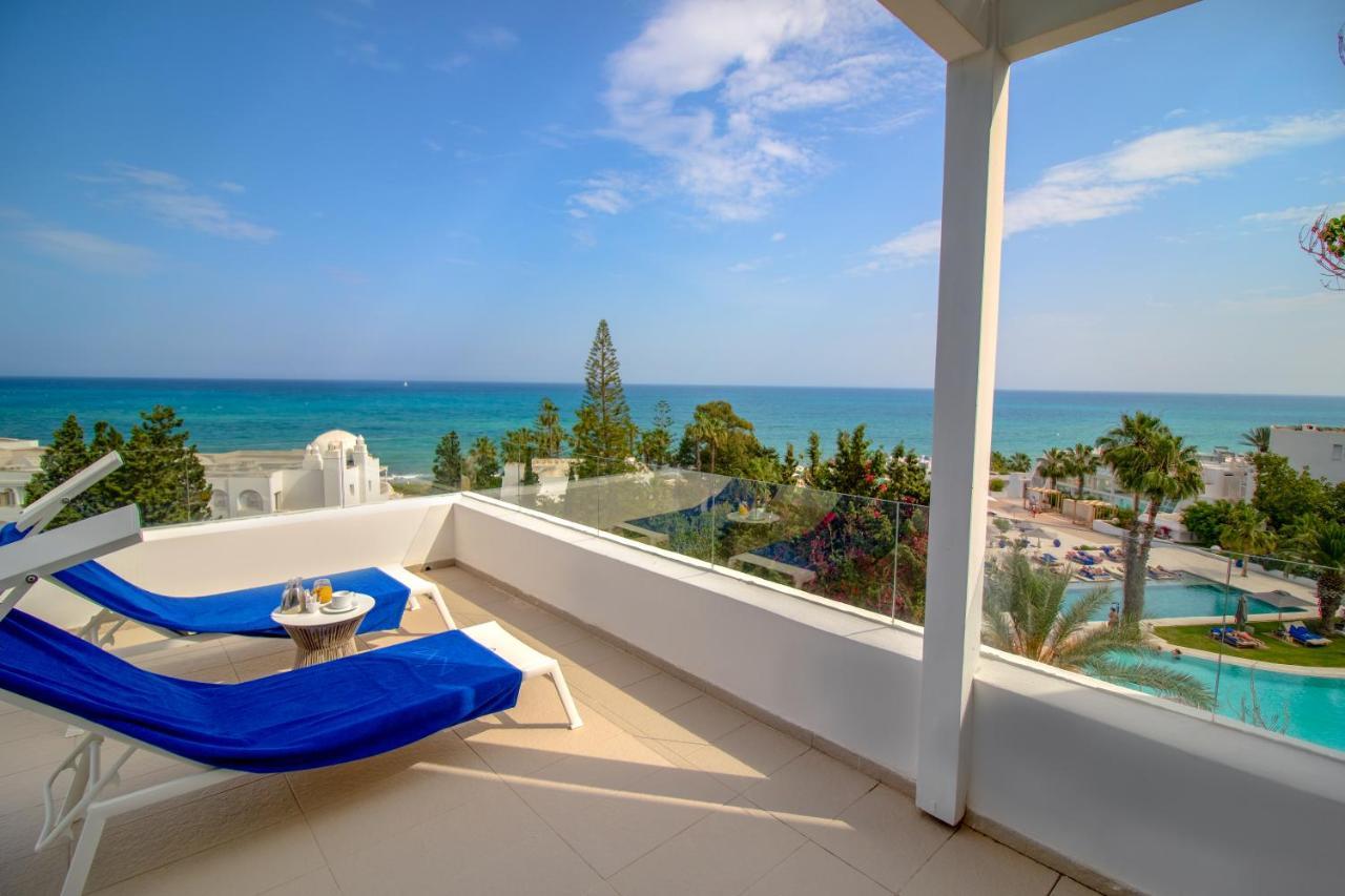 Royal Azur Thalassa ฮัมมาเม็ต ภายนอก รูปภาพ View from a balcony at the Iberostar Grand Hotel at Playa del Inglés, Gran Canaria
